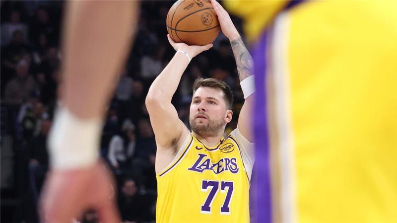 NBA: Lakers verlieren erstmals mit Doncic Muss bei den Lakers erst noch richtig ankommen: NBA-Star Luka Doncic.