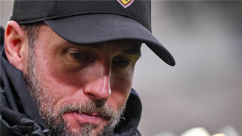 Abwehr-Alarm: VfB fehlen sämtliche Innenverteidiger Muss in Kiel defensiv improvisieren: Stuttgarts Trainer Sebastian Hoeneß.