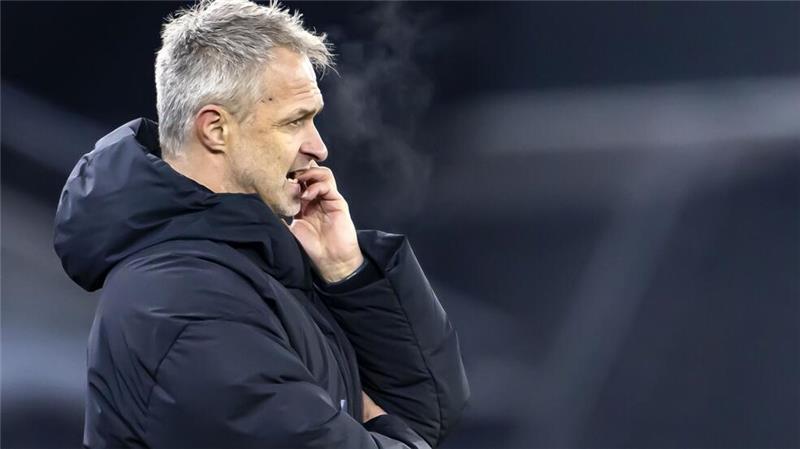DFB-Frauen drehen auf: 6:0 gegen EM-Gastgeber Schweiz Musste lange auf das erste Tor warten: Christian Wück.