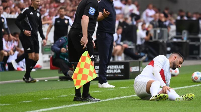 Nach Woltemade-Abschied: VfB jubelt gegen Gladbach Musste verletzt vom Feld: Deniz Undav