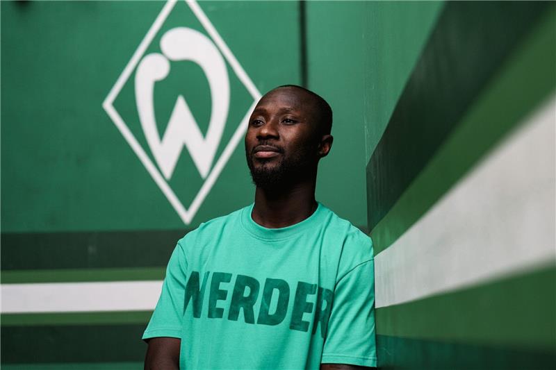 Hat das Warten ein Ende? Keita bei Werder vor Kader-Debüt Naby Keita steht vor der Werder-Raute.
