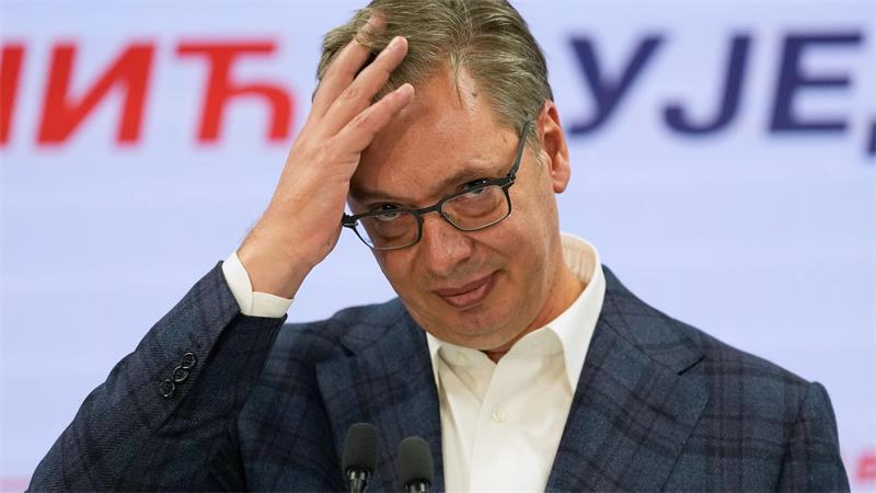 Serbien steht nach Parlamentswahl vor einem Machtwechsel Nach 14 Jahren an der Macht gestand Aleksandar Vucic seine Niederlage ein.