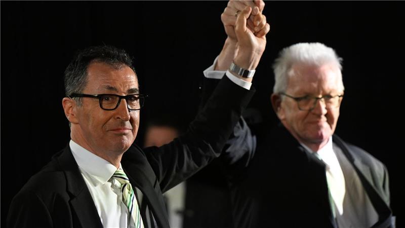 Fünf Lehren aus der Wahl - und zwei offene Fragen Nach 15 Jahren: Özdemir wird wohl Kretschmann auf dem Ministerpräsidentenposten nachfolgen.