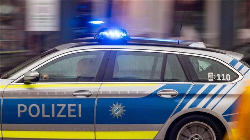 Nach Angaben der Polizei ereignete sich der Unfall beim Abbiegen. (Symbolbild)
