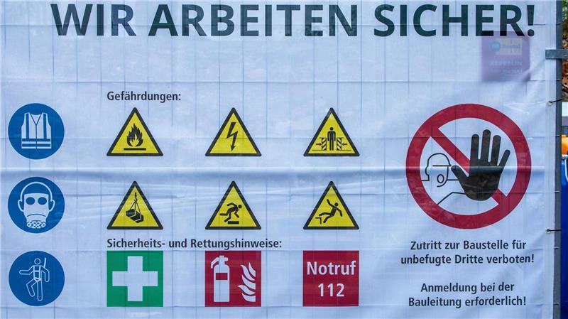 Nach Ansicht der Linksfraktion kann Hamburg die gesetzlichen Vorgaben zur Kontrolle des Arbeitsschutzes nicht erfüllen. (Archivbild) 