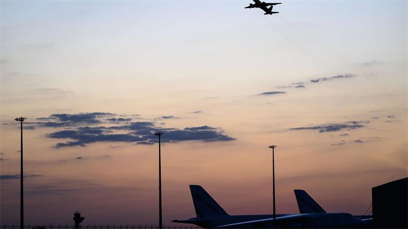 Nach Drohnenvorfall: Ermittlungen am Flughafen Leipzig/Halle laufen