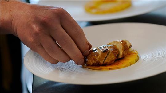 Nach Italien verbietet auch Ungarn Herstellung und Verkauf von Fleisch aus dem Labor. (Archivbild) 