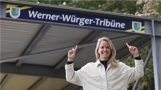 Nach Jahren in den USA, Frankreich und England kehrt Lena Petermann in die Heimat zurück. Doch nicht nur der SV Werder Bremen und die Fußball-Bundesliga locken die 31-Jährige. Auch die Liebe zur Heimat im Kreis Cuxhaven und ein kleiner Hund.