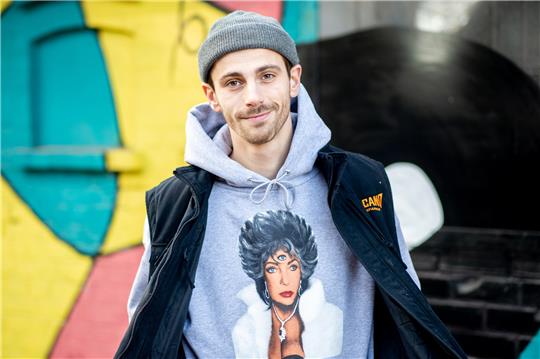 Nach Recherchen des „ZDF Magazin Royale“ soll der Influencer Fynn Kliemann sowohl die Öffentlichkeit als auch Geschäftskunden betrogen haben.  Foto: Hauke-Christian Dittrich/dpa