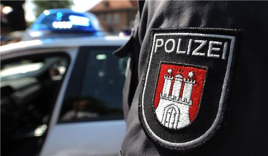 Nach Sachbeschädigungen an der Helmut-Schmidt-Universität der Bundeswehr in Hamburg sucht die Polizei Zeugen (Symbolbild). Foto: dpa