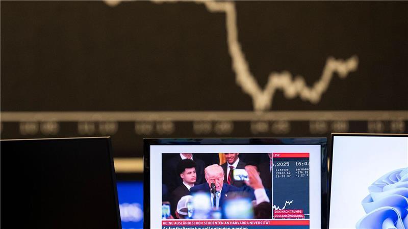 Nach Trumps Ankündigung rutscht der Dax ab. 