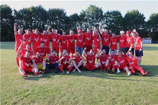 Nach dem 6:0-Sieg gegen den Schwinger SC gewinnt A/O III den Titel in der 1. Kreisklasse. Foto: Brunsch