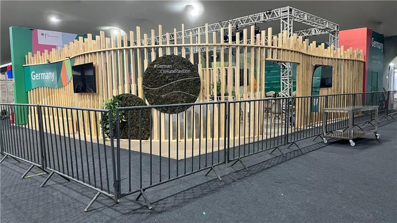 Nach dem Brand am Donnerstag wurde auch der deutsche Pavillon gesperrt.