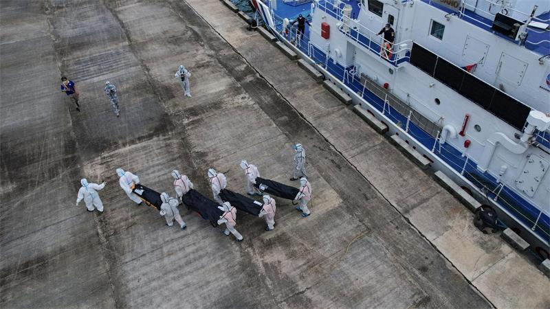 Nach dem Brand auf der Fähre „MV June Aster“ werden immer mehr Tote geborgen.
