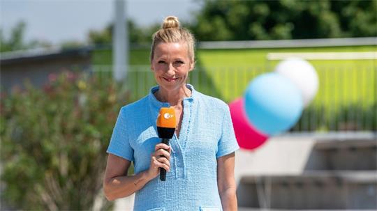 Nach dem „Fernsehgarten“ vom vergangenen Wochenende waren Rassismus-Vorwürfe gegen Moderatorin Andrea Kiewel laut geworden. (Archivbild)