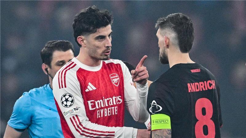 Nach dem Spiel gab es für Havertz (l) und Andrich Redebedarf.