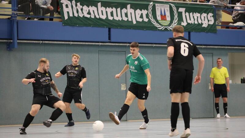 Nach Handgreiflichkeiten bei Masters-Turnier in Lamstedt: Sportgericht fällt Urteil Nach dem Spiel zwischen dem TSV Altenbruch und dem FC Wanna/Lüdingworth kam es im Rahmen eines Masters-Quali-Turnieres in Lamstedt zu Handgreiflichkeiten, die Folgen haben. Foto: Unruh