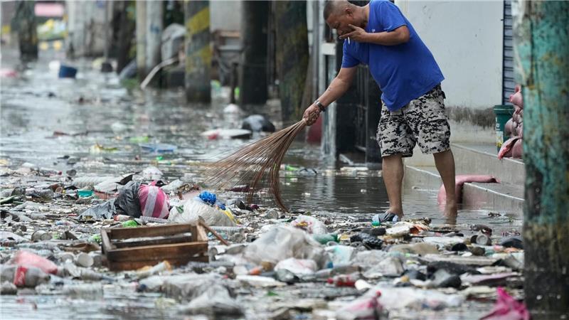 Nach dem Sturm hat das Aufräumen begonnen.