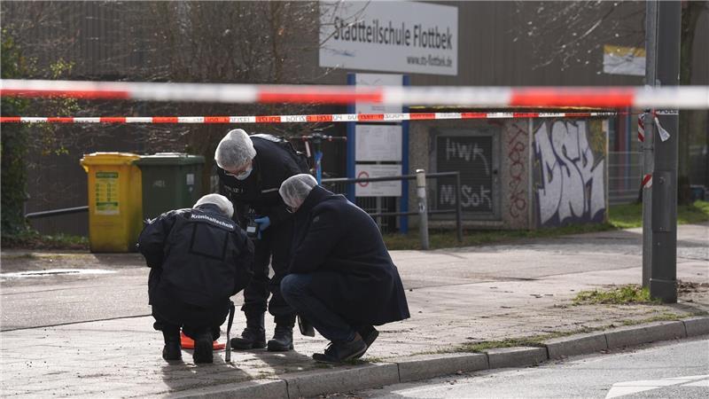 Nach dem Vorfall am Montagmittag waren zunächst zwei 15-Jährige festgenommen worden.