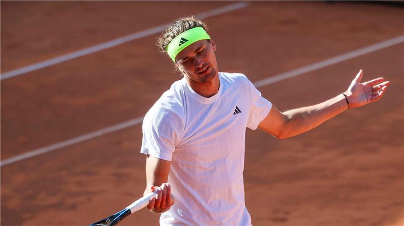 Becker sieht Zverev-Aus in Hamburg nicht nur negativ Nach dem frühen Aus in Hamburg bleiben Alexander Zverev noch ein paar Tage bis Paris.