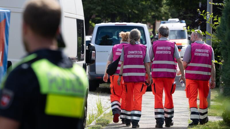 Nach den Schüssen in einer Jugendeinrichtung sind schnell Einsatzkräfte, Retter und andere Helfer vor Ort. Sind solche Einrichtungen ausreichend geschützt?