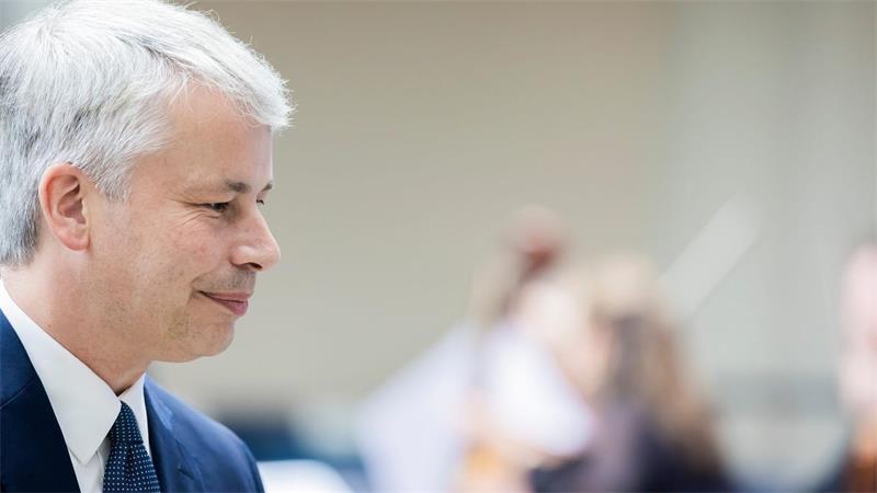 Nach den Worten von Verkehrsminister Bilger haben Bahnkunden und Steuerzahler einen Anspruch darauf, dass wirklich der Erfolg gemessen wird. (Archivbild) 