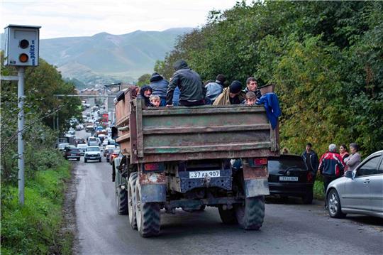 Nach der Eroberung des Gebietes Berg-Karabach durch Aserbaidschan wächst die Zahl der nach Armenien flüchtenden Menschen.