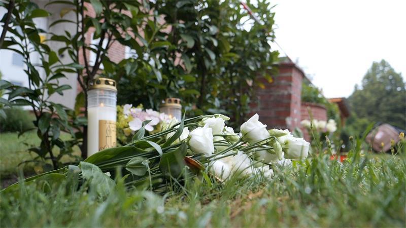 Trauer und offene Fragen nach tödlichen Schüssen in Stade Nach der Gewalttat von Stade ist die Trauer groß.