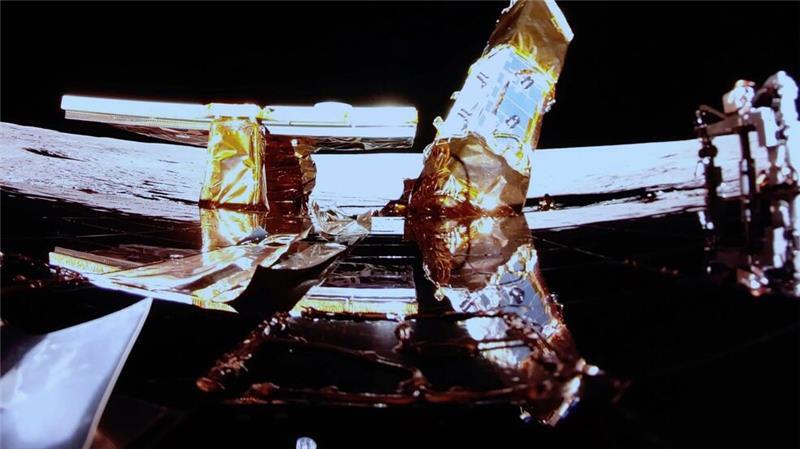 Mondlander setzt erfolgreich auf - zehn Instrumente an Bord Nach der Landung auf dem Mond fuhr „Blue Ghost“ die Geräte aus.