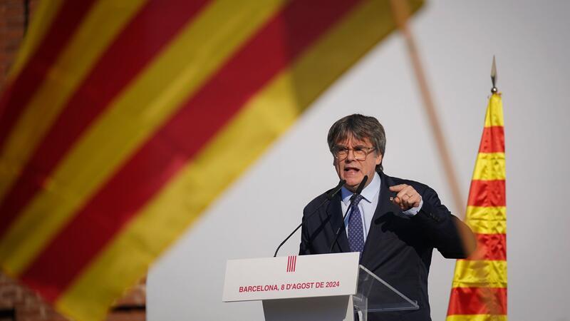 Nach der Rede verschwand Puigdemont von der Bildfläche. Die Polizei leitete eine Großfahndung ein. (Archivbild)
