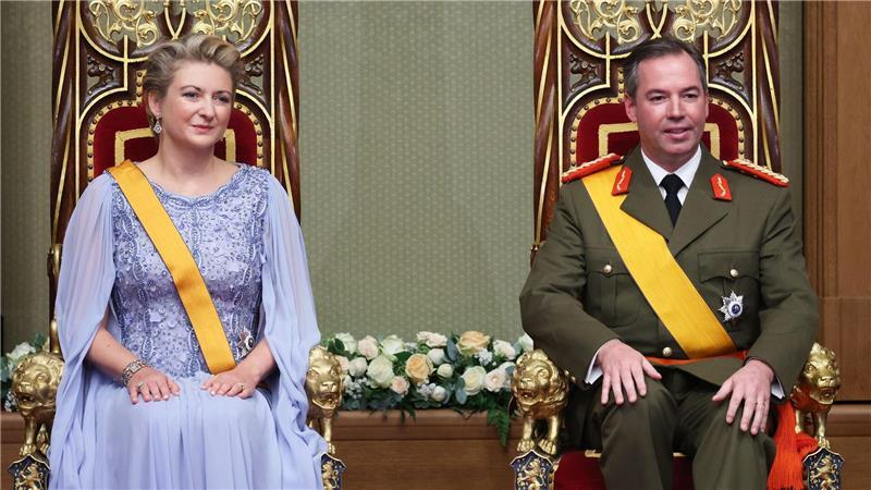 „Guillaume!“ - Luxemburg feiert neuen Großherzog Nach der Vereidigung ist Guillaume auch Staatschef
