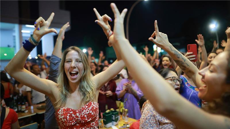 Nach der Verurteilung Bolsonaros zu einer langen Haftstrafe feiern seine Gegner. 