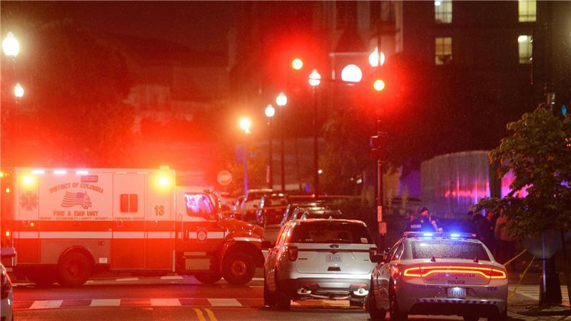 Nach der tödlichen Attacke auf zwei Mitarbeiter der israelischen Botschaft in Washington ist der mutmaßliche Täter wegen Mordes angeklagt worden. 