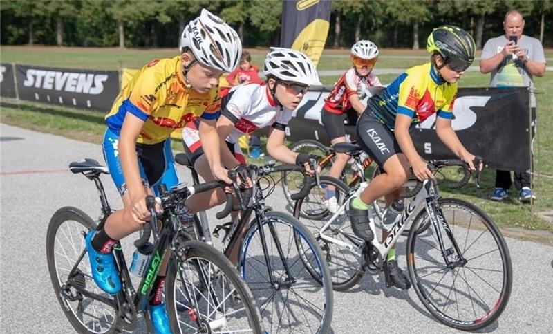 Nach dreijähriger Unterbrechung fand in diesem Jahr wieder der von der Harburger Radsportgemeinschaft (HRG) organisierte Kids-Cup auf dem Schwarzenberg statt. Hier wurden schon viele Talente entdeckt. Fotos HRG