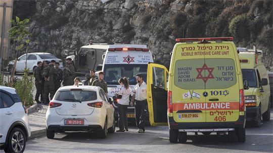 Nach einem Angriff im Westjordanland bereitet Israel eine mögliche Abriegelung des Palästinensergebietes vor.