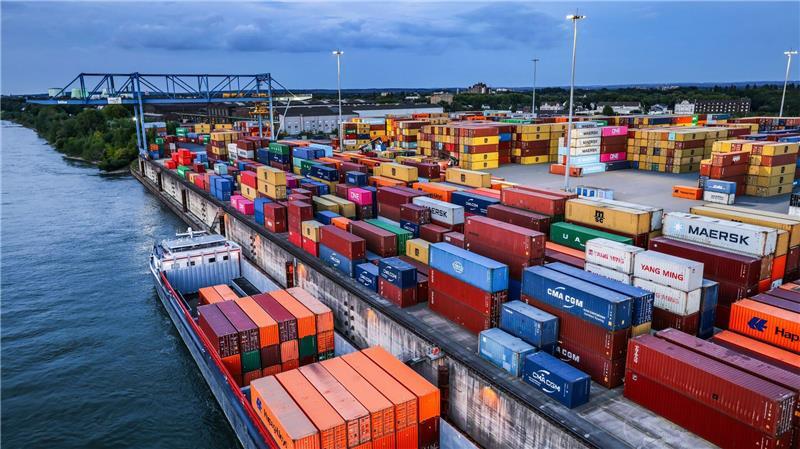 Weniger Einbußen für Exporteure im US-Geschäft 2026 Nach einem Dämpfer im Sommer haben die deutschen Exporte im September überraschend deutlich zugelegt. (Symbolbild)