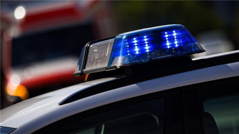 Nach einem Unfall mit einem schwer verletzten Kind wird dem mutmaßlichen Verursacher ein versuchter Mord durch Unterlassen vorgeworfen. (Symbolbild) 