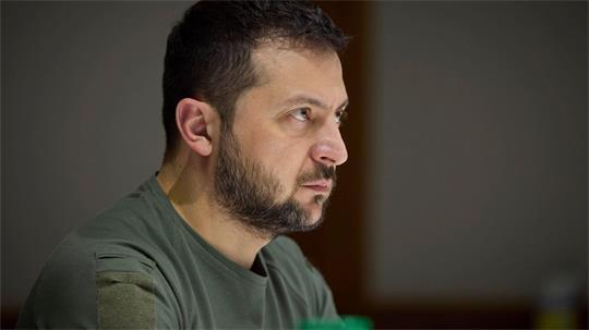 Nach einem direkten russischen Angriff auf die Zentrale des Geheimdienstes SBU hat Präsident Wolodymyr Selenskyj den SBU angewiesen, Russland „spiegelbildlich“ zu antworten. (Archivbild)