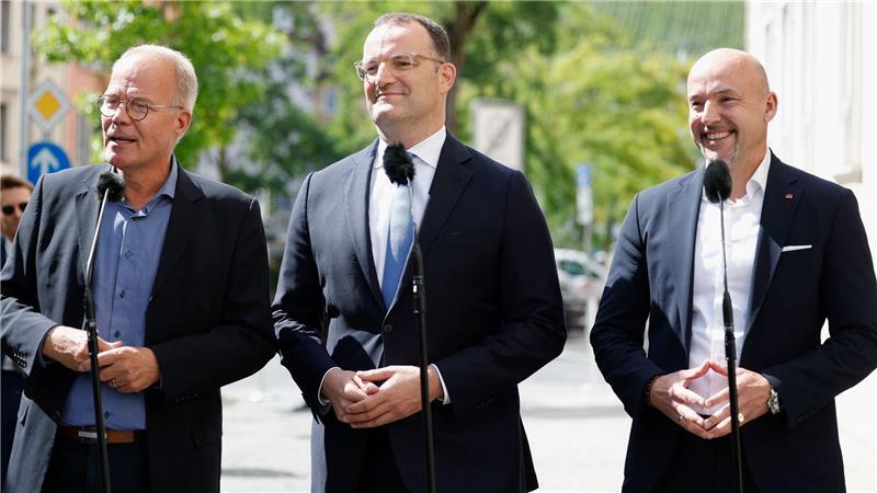 Schwarz-Rot will Harmonie für den Herbst Nach einem ruckeligen Start wollten die Koalitionsfraktionen ein Signal der Geschlossenheit senden.