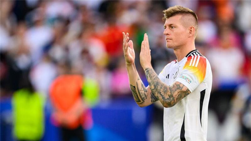 Karriereende: Fußballer Toni Kroos zieht sich aus Öffentlichkeit zurück Nach einem vollen Jahr 2024 will Toni Kroos künftig nicht mehr öffentlich auftreten.
