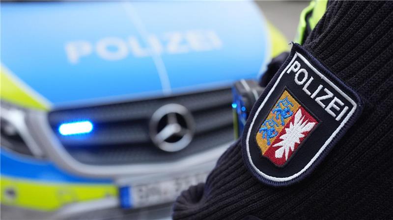 Nach einer Attacke vor einer Kieler Kneipe ermittelt die Polizei gegen vier Tatverdächtige. (Symbolbild)