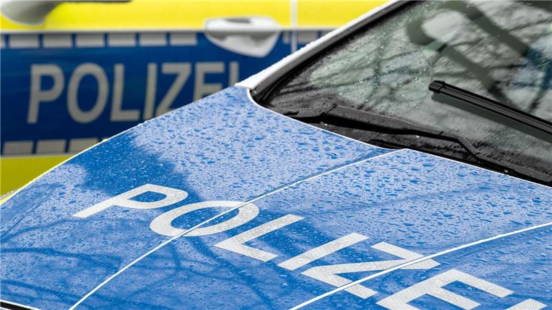 Nach einer Verfolgungsjagd hat die Polizei einen jungen Rollerfahrer geschnappt. (Symbolbild)