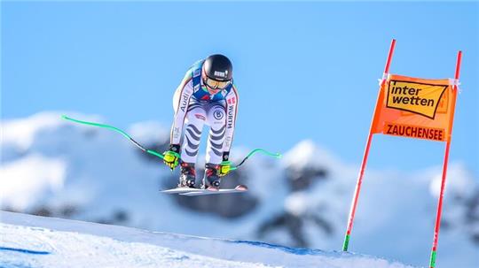 Nach einer bislang durchwachsenen Ski-Saison meldete sich Kira Weidle in der Abfahrt von Altenmarkt-Zauchensee zurück.