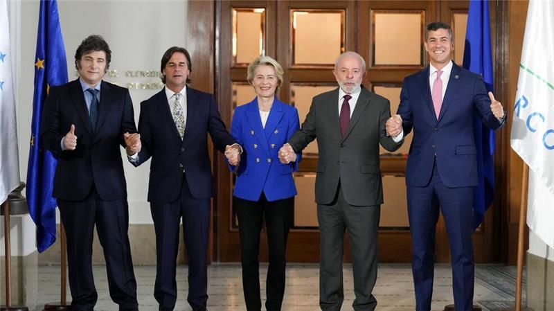 EU-Kommission einigt sich mit Südamerikanern auf Handelsdeal Nach fast einem Vierteljahrhundert haben die EU und der Mercosur die Verhandlungen über ein Freihandelsabkommen abgeschlossen.