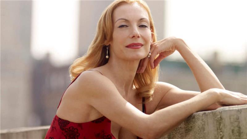 Nach ihrem Auftritt beim Holk Festival kehrt Weltstar Ute Lemper mit neuem Programm zurück auf die Stader Bühne.