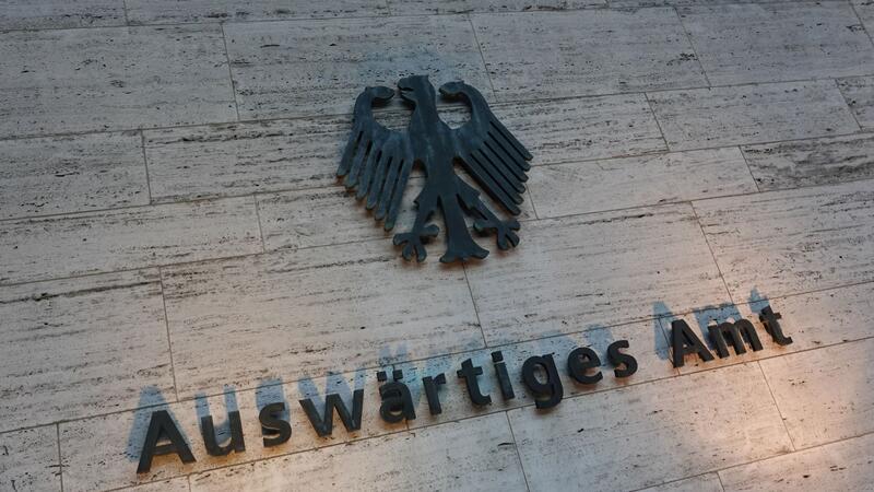 Iranische Aktivistin kritisiert Auswärtiges Amt „Nach meiner Erfahrung sind vertrauliche Gespräche substanzieller“, sagt die Menschenrechtsbeauftragte der Bundesregierung, Luise Amtsberg.