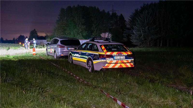 Ist die gefundene Leiche der gesuchte Dreifachmörder? Nach monatelangem Rätseln könnte die Frage geklärt sein, wo der Verdächtige im Mordfall Weitefeld ist.