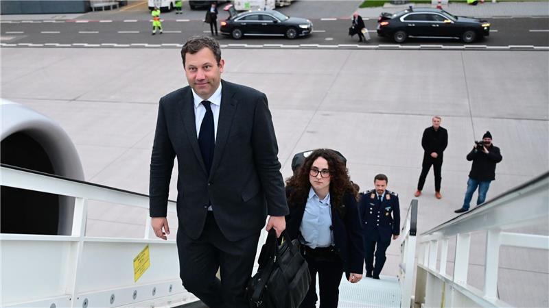 Nach seiner Reise zur IWF-Frühjahrestagung nach Washington geht es für Finanzminister und SPD-Chef Klingbeil nach Barcelona. (Archivbild)