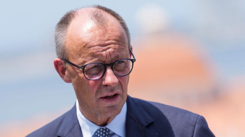 Nach seiner Teilnahme an einem Regierungstreffen in Angola wird Kanzler Friedrich Merz zu einem Antrittsbesuch in Hamburg erwartet.