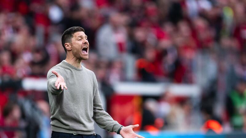 Alonso über Sperre: „Verstehe die Karte nicht so gut“ Nach seiner vierten Gelben Karte ist Xabi Alonso in Frankfurt gesperrt.